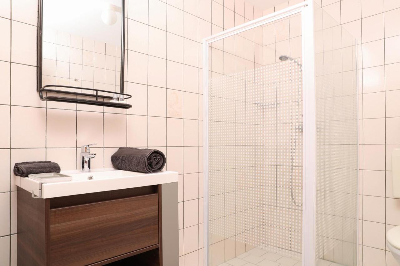 B&B Bie Janssen Elsloo  エクステリア 写真